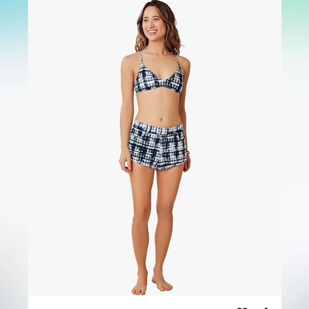 Carve Designs Lorenzo Short Size Small in Navy Tie Dye